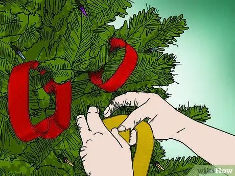 Украшаем елку лентой Шаг 10 Украшаем елку лентой Шаг 10