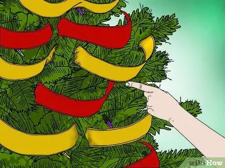 Украшаем елку лентой Шаг 13 Украшаем елку лентой Шаг 13