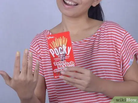 Играть в игру Pocky, шаг 3 Играть в игру Pocky, шаг 3