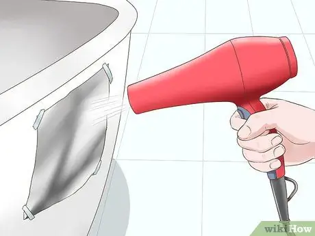 Удаление наклеек с ванны, шаг 8 Удаление наклеек с ванны, шаг 8