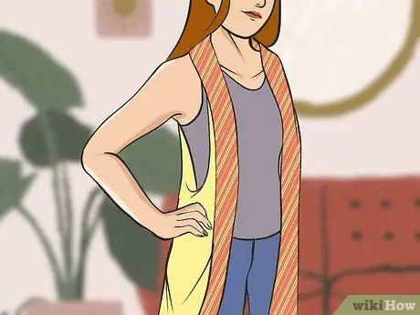 Превратите шарф в жилет Step 13