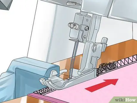 Закончить хвосты ниток Serger, шаг 8 Закончить хвосты ниток Serger, шаг 8