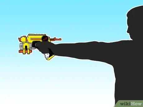 Выиграйте войну Nerf 1 на 5 только с двумя ночными искателями Шаг 4 Выиграйте войну Nerf 1 на 5 только с двумя ночными искателями Шаг 4