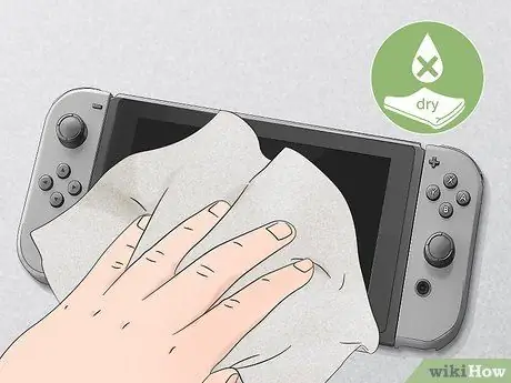Очистите коммутатор Nintendo, шаг 4 Очистите коммутатор Nintendo, шаг 4