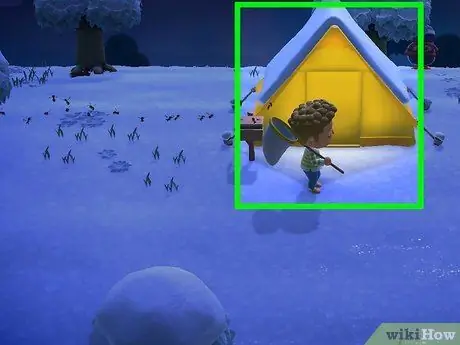Избегайте ужаливания осами в Animal Crossing_ New Horizons, шаг 2 Избегайте ужаливания осами в Animal Crossing_ New Horizons, шаг 2