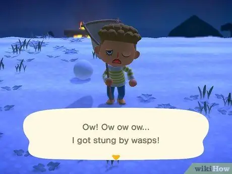 Избегайте ужаливания осами в Animal Crossing_ New Horizons, шаг 6 Избегайте ужаливания осами в Animal Crossing_ New Horizons, шаг 6