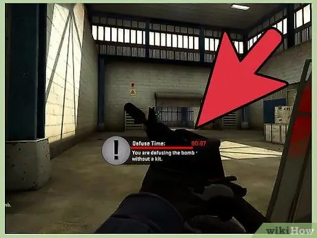 Обезвредить бомбу в Counter Strike, шаг 1 Обезвредить бомбу в Counter Strike, шаг 1