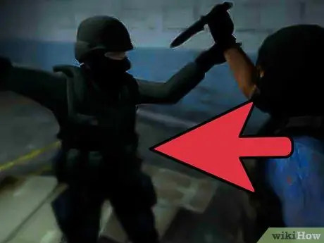 Эффективно используйте нож в Counter Strike Step 4 Эффективно используйте нож в Counter Strike Step 4