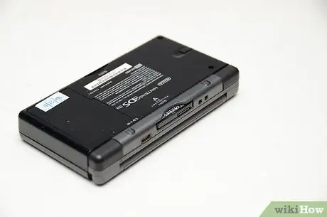 Модифицируйте Nintendo DS с помощью тележки R4. Шаг 5 Модифицируйте Nintendo DS с помощью тележки R4. Шаг 5