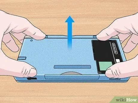 Разобрать вашу Nintendo DS и безопасно собрать ее обратно Шаг 4 Разобрать вашу Nintendo DS и безопасно собрать ее обратно Шаг 4