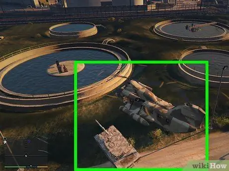 Украдите танк-носорог в Grand Theft Auto V, шаг 2 Украдите танк-носорог в Grand Theft Auto V, шаг 2