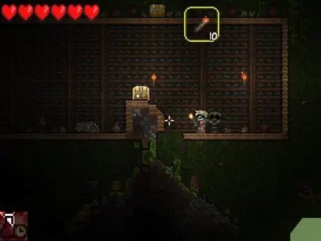 Найдите хорошую добычу в начале Terraria, шаг 11 Найдите хорошую добычу в начале Terraria, шаг 11