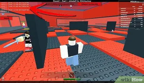 Избегайте крипов на Roblox, шаг 1 Избегайте крипов на Roblox, шаг 1