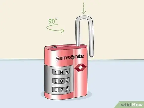 Установите замок Samsonite, шаг 2 Установите замок Samsonite, шаг 2