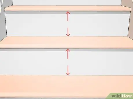 Измерьте лестницу и площадку для ковра Шаг 6