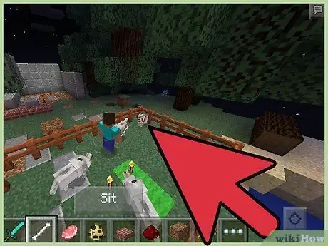 Приручить собаку в Minecraft PE Шаг 7 Приручить собаку в Minecraft PE Шаг 7