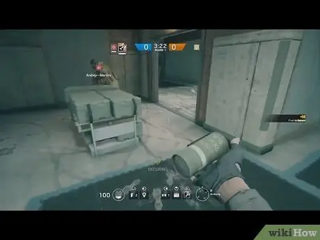 Обеспечение цели в Rainbow Six Siege, шаг 11 Обеспечение цели в Rainbow Six Siege, шаг 11
