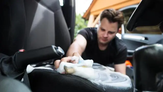 Как чистить ковры на колесах?