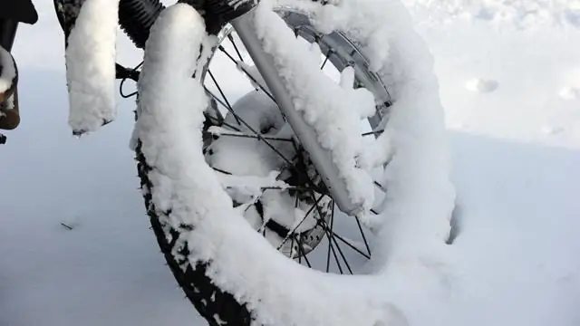 Стоит ли прикрывать форточки зимой?