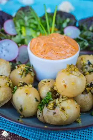 Почему кубики льда пахнут чесноком?