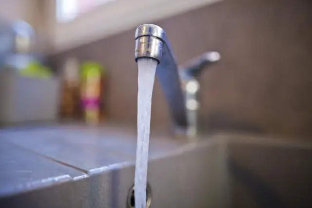Как вывести воду из водовода?