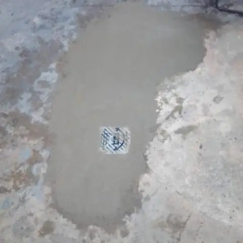 Что заставляет слив в полу подниматься?