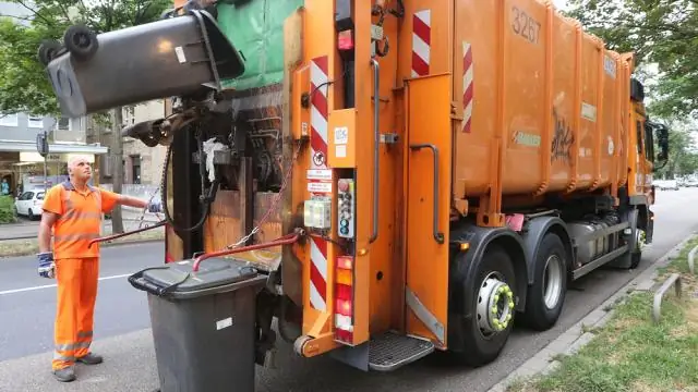 Что внутри мусоропровода?