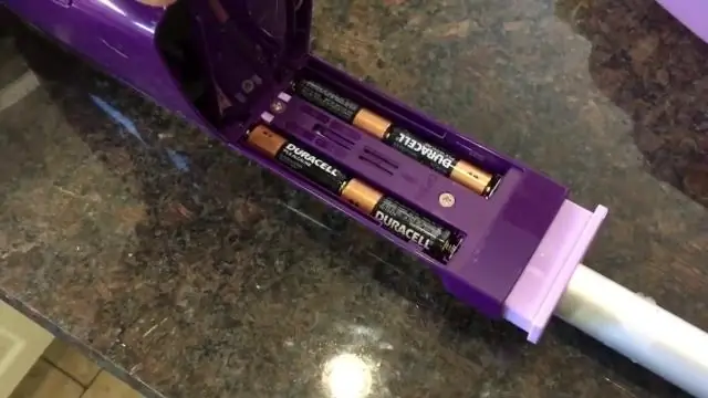 Где находятся батареи в Swiffer Wet Jet?