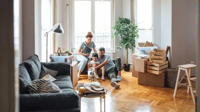 Какая дверь должна быть между гаражом и домом?