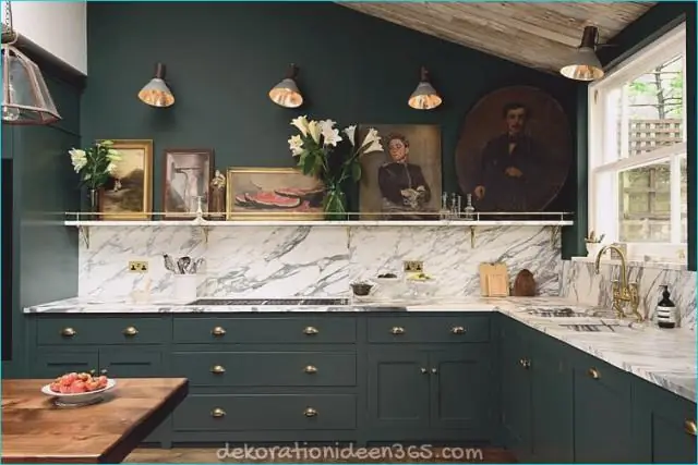 Краска Бенджамина Мура продается в Sherwin Williams?