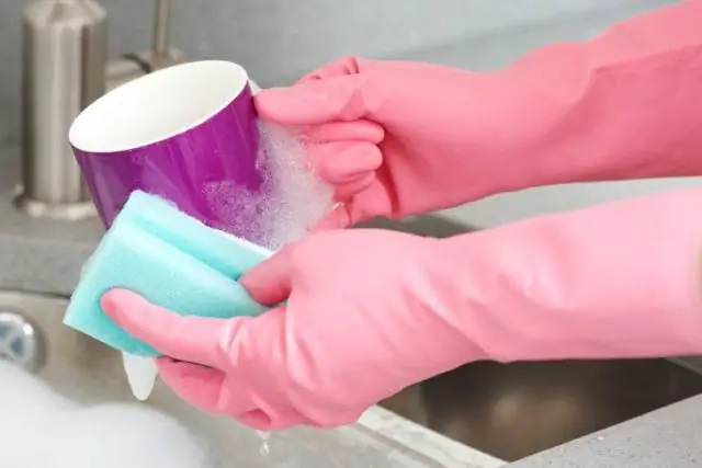 Что вызывает утечку воды из осушителя?