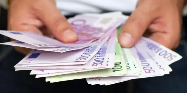 Сколько в среднем используется термов в месяц?
