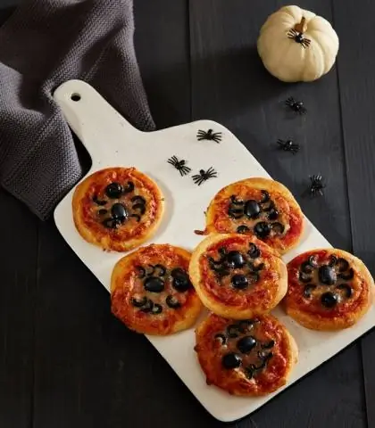 Неужели пауки не любят кедр?