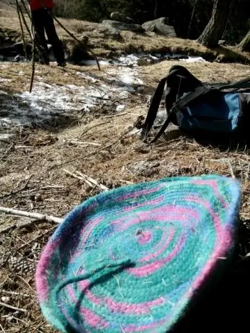 Подушки из поролона лучше?