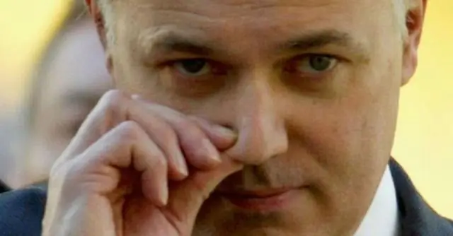 Как просверлить отверстие в покрытии для бассейна?