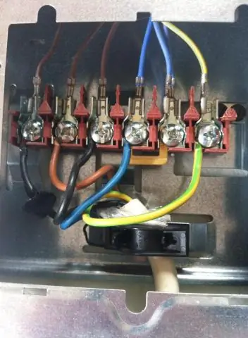 В электрической духовке используется газ?