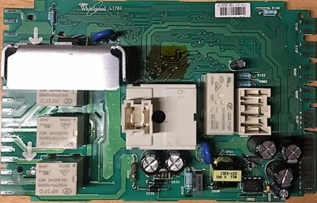 Есть ли в посудомоечной машине Whirlpool кнопка сброса?