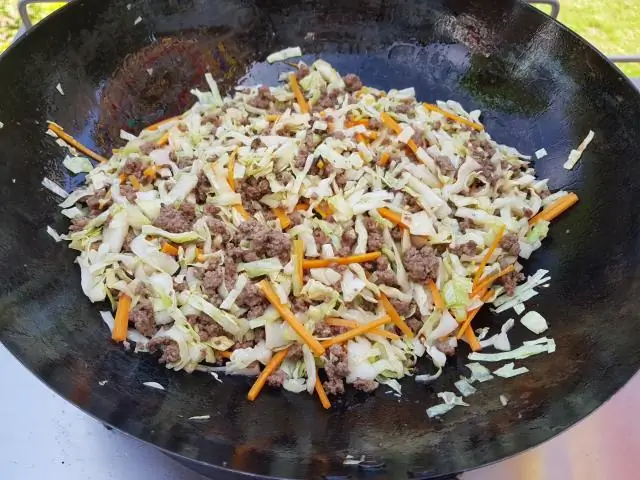 Какая морозильная камера более эффективна: верхняя или нижняя?
