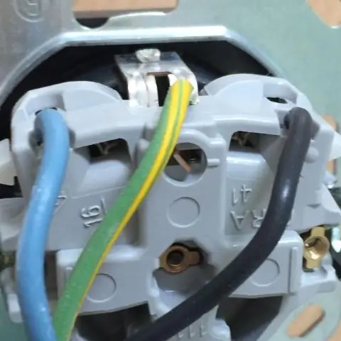 Как установить электрические розетки?