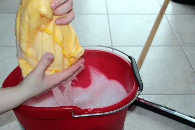 Следует ли периодически сливать воду из водонагревателя?
