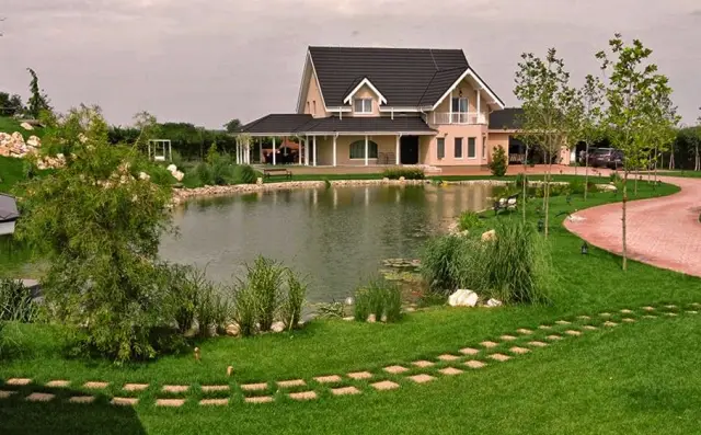 Ландшафтный дизайнер отвечает