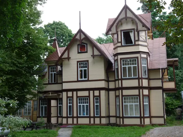 Если серьезно: этот дом не загородный