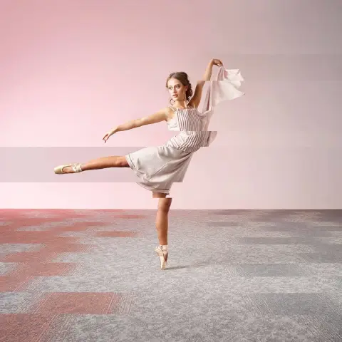 Коридоры, сияющие собственным светом