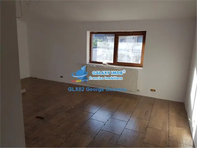 6 комнат с книжным магазином