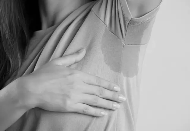 Подходит ли вазелин для сухой кожи?