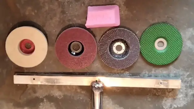 Как мыть полы из линолеума